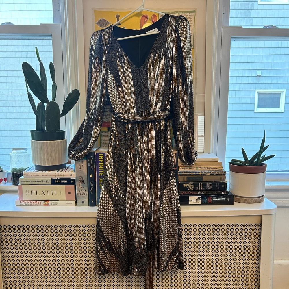 Metallic black and gold long sleeve midi dress